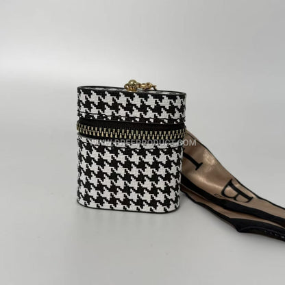 Urban Minimalist PU Stripe Mini Coin Purse With Earphone And Key Holder
