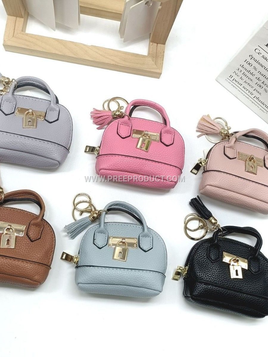 Dopamine-Inspired Shell PU Casual Handbag With Solid Color And Simple Hanging Charm