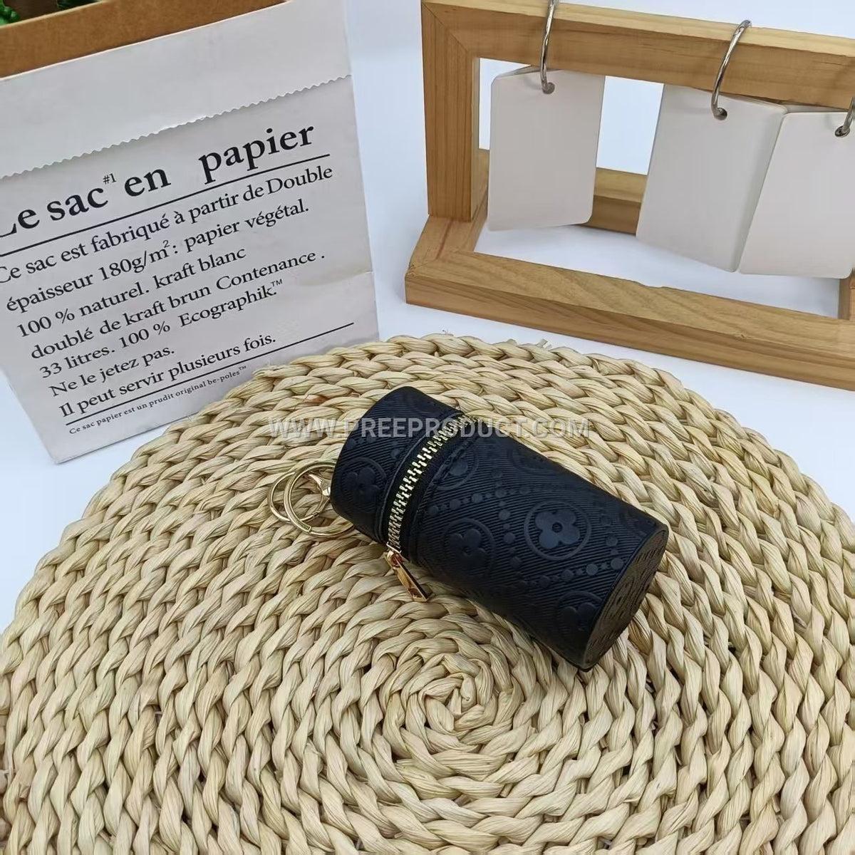Checkered PU Mini Wallet With Earphone Pocket And Car Keychain
